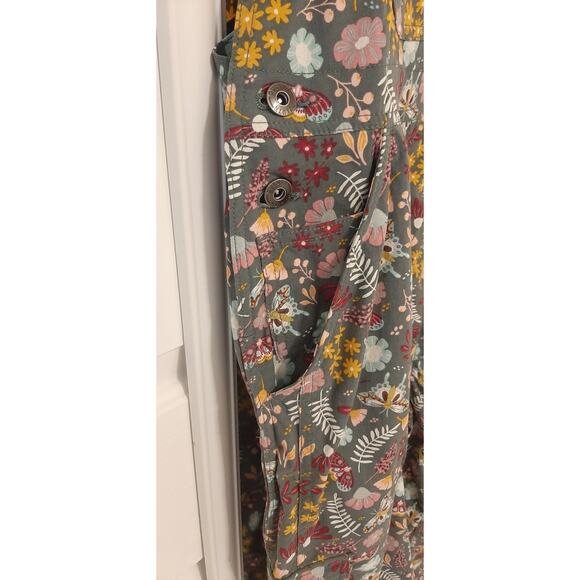 Duluth Trading Co. Heirloom Butterfly and Floral Print Gardening Bib Large X 31L - Picture 4 of 12